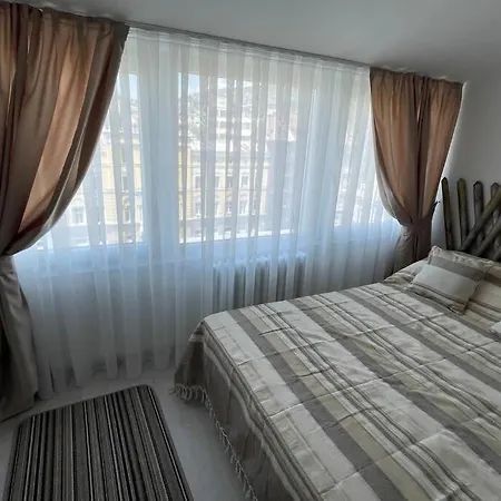 Lovely In With Amazing View! Apartment *