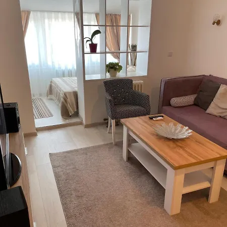 Lovely In With Amazing View! Apartment *