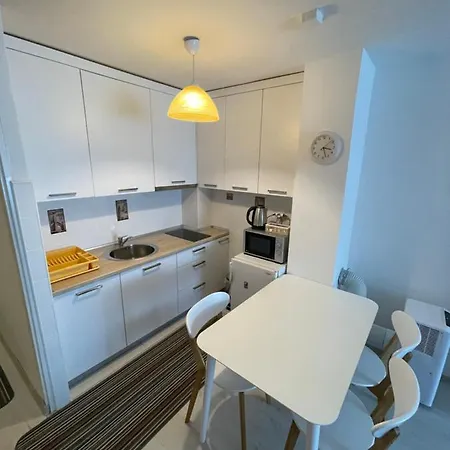 Apartment Lovely In With Amazing View!